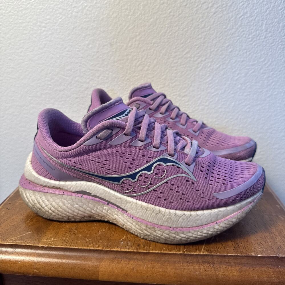 Saucony Womens Endorphin Speed 3 Grape Indigo Running Shoes S10756-38 Size 7 EUC